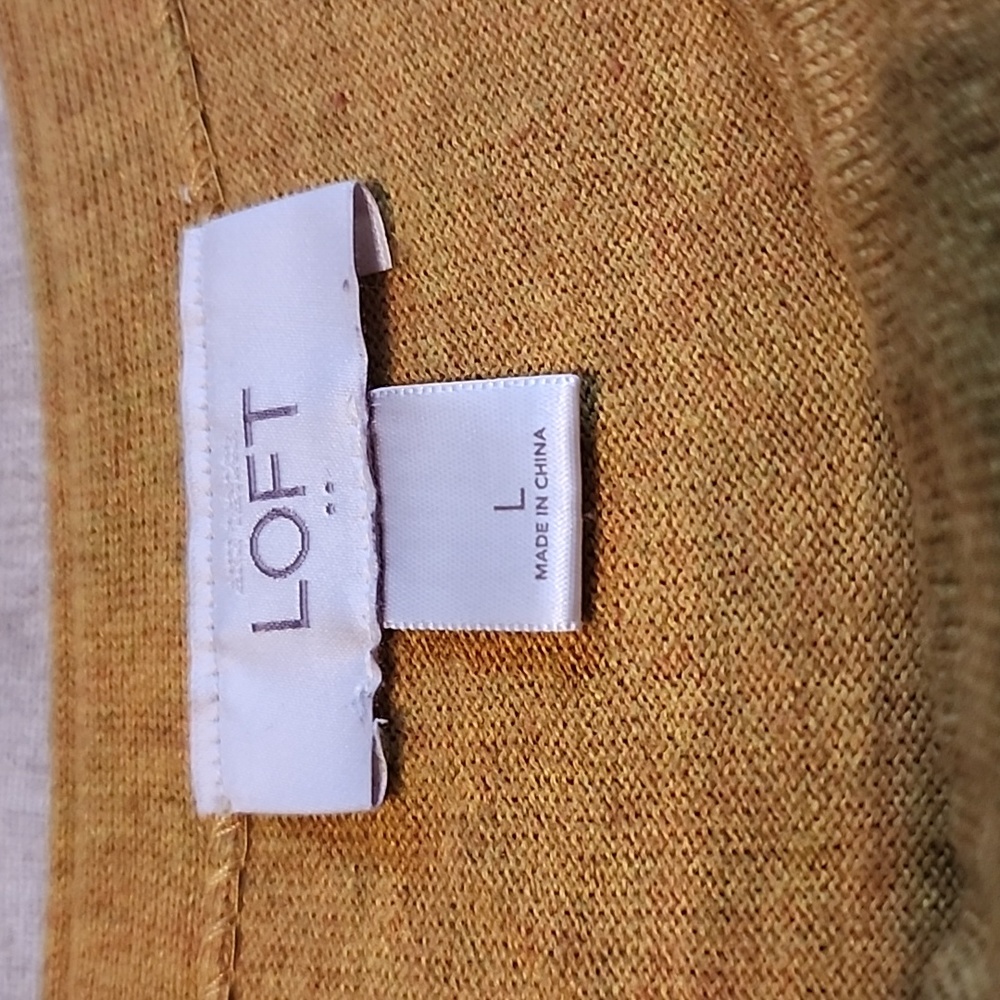 Loft Gold Sweater - Picture 3 of 5
